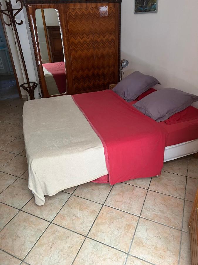 Couette-café Chez Guy Marseille