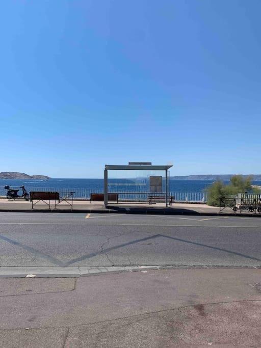 Apartment Corniche Kennedy, Bord De Mer, Balcon, Calme, Vue Jardin *