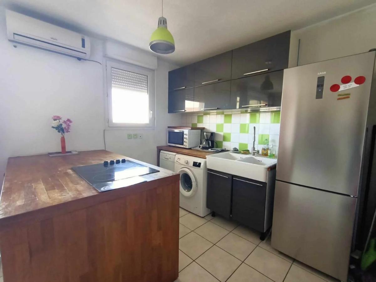 Apartment T3 Au Calme 13015 *