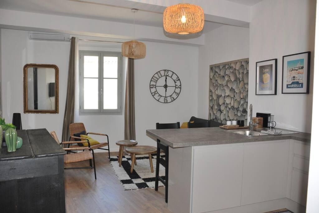 Charmant Au Coeur Du Panier Apartment Marseilles