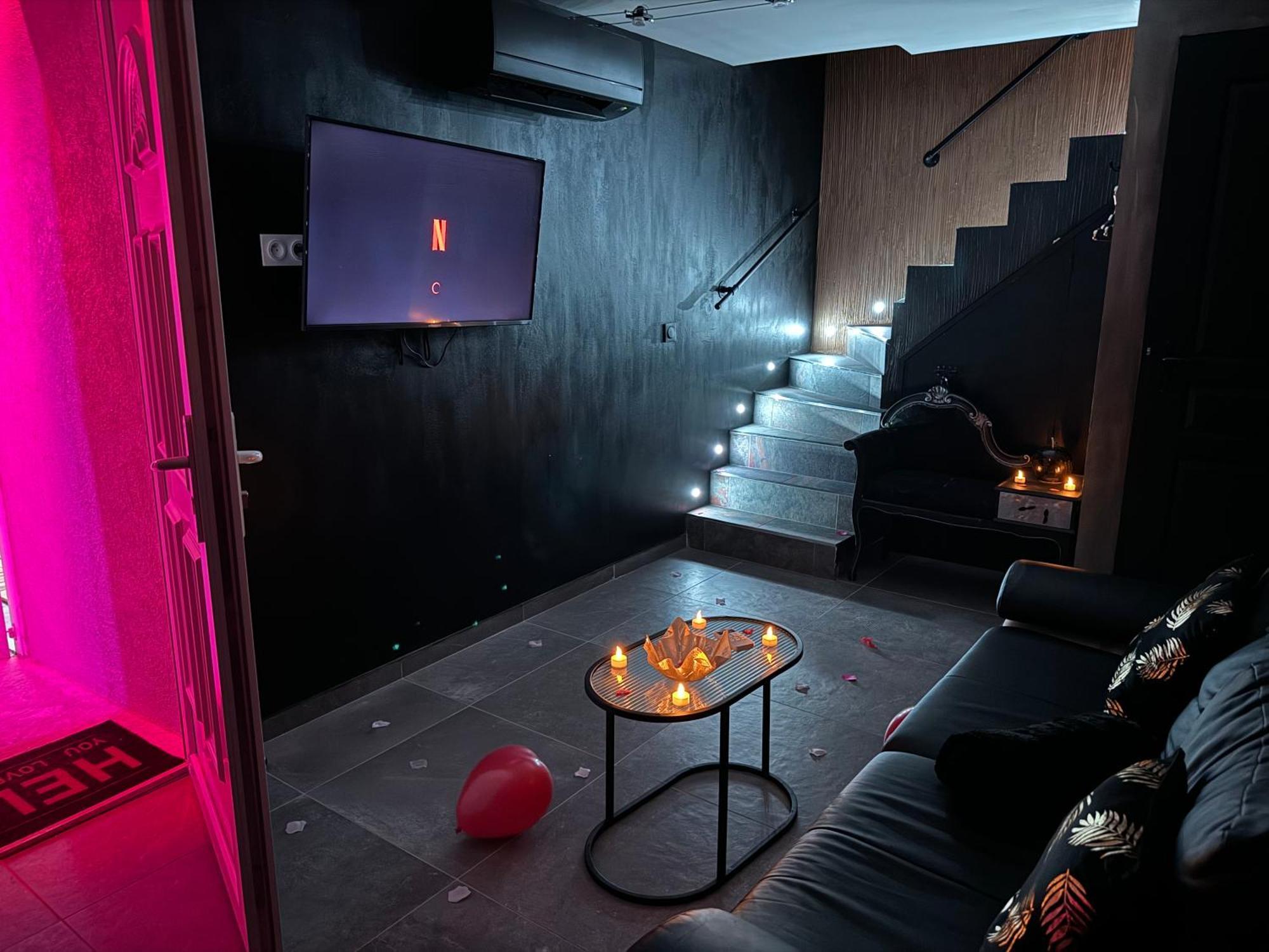 13 Nuances De Grey Jacuzzi *