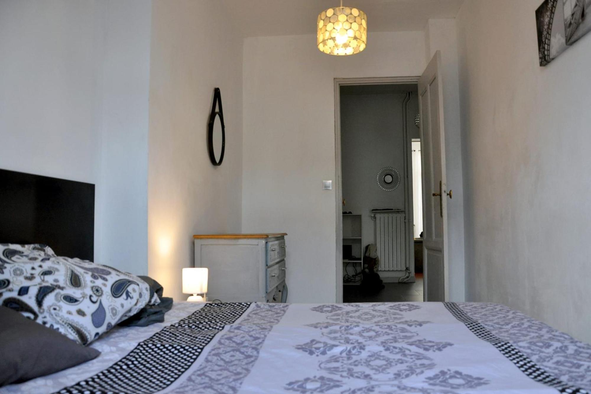 Bright Close To Centre Apartment *