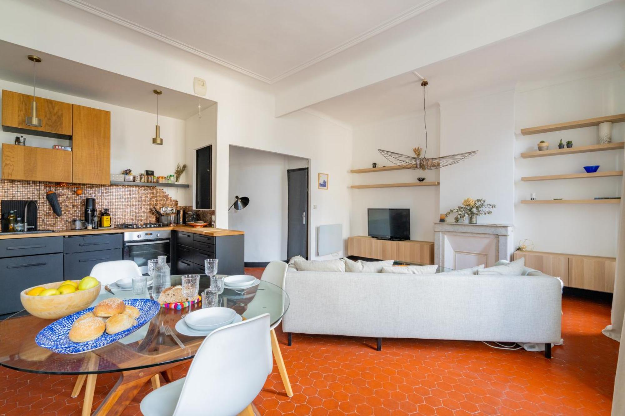 De Charme Au Coeur De La Plaine By Weekome Apartment