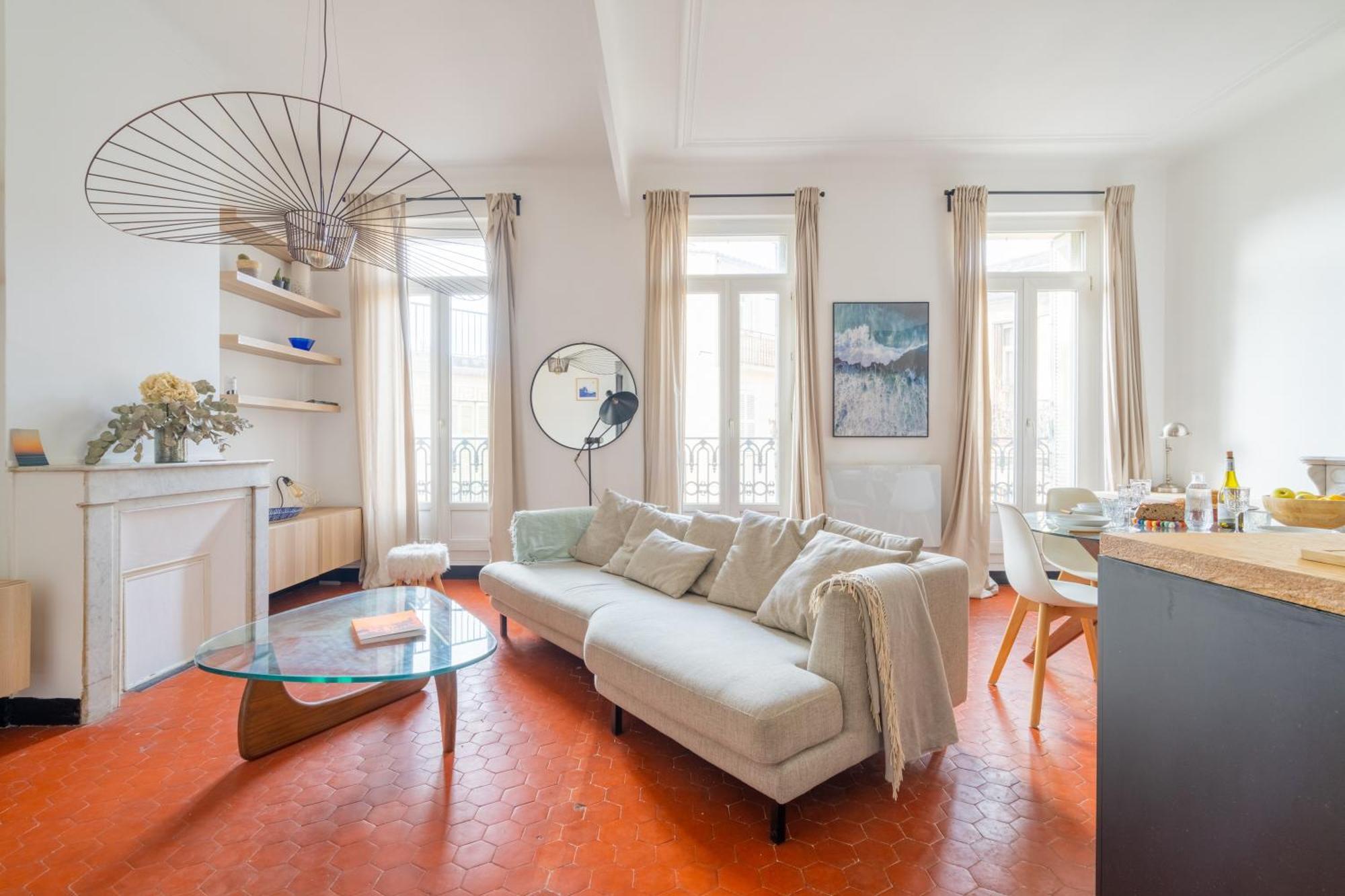 De Charme Au Coeur De La Plaine By Weekome Apartment Marseille