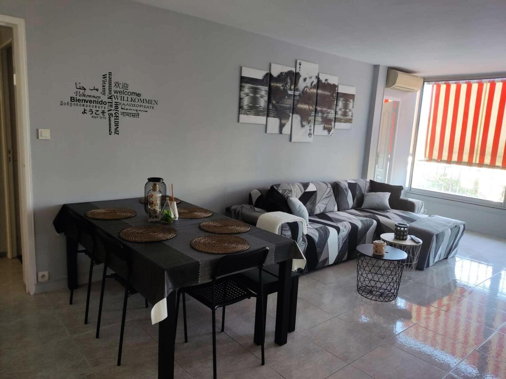 Rouviere - 5 Pieces Pour 8 Personnes 564 Apartment Marseille