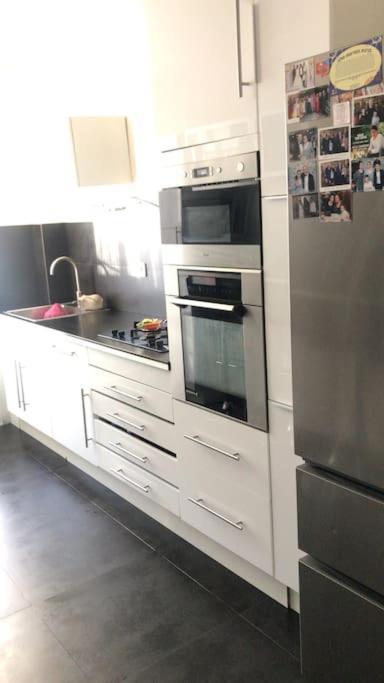 Grand Pour 6 Personnes Prado Parking Apartment Marseille