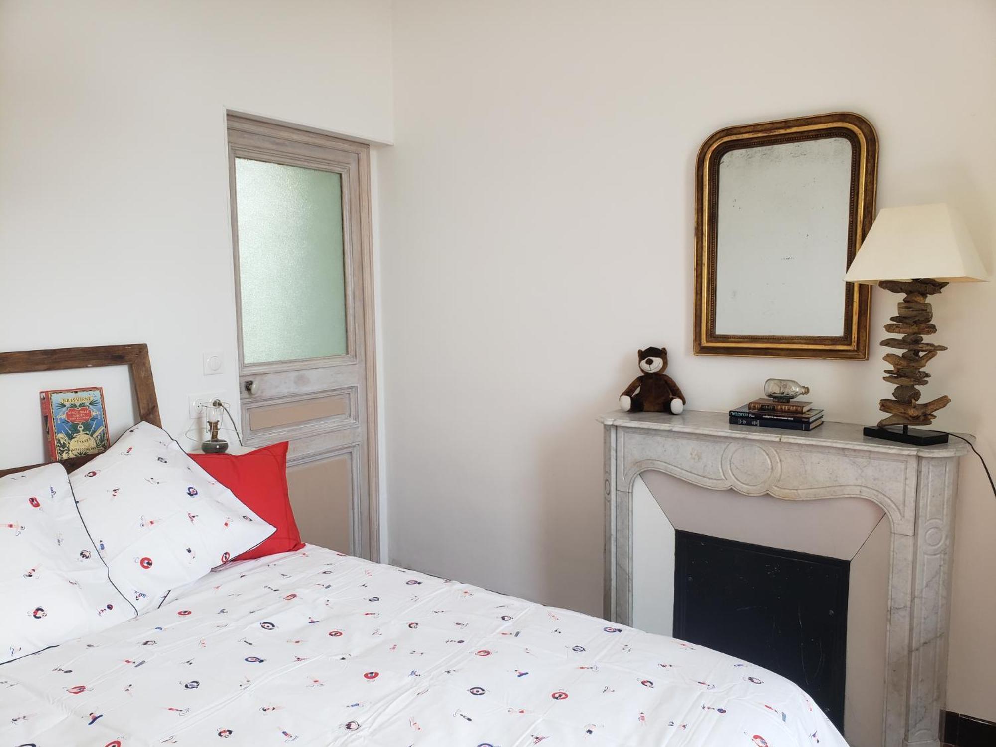 Maison Entiere Avec Un Grand Jardin A 15 Min Du Centre En Transports: Bienvenue A Qg ! * Marseilles