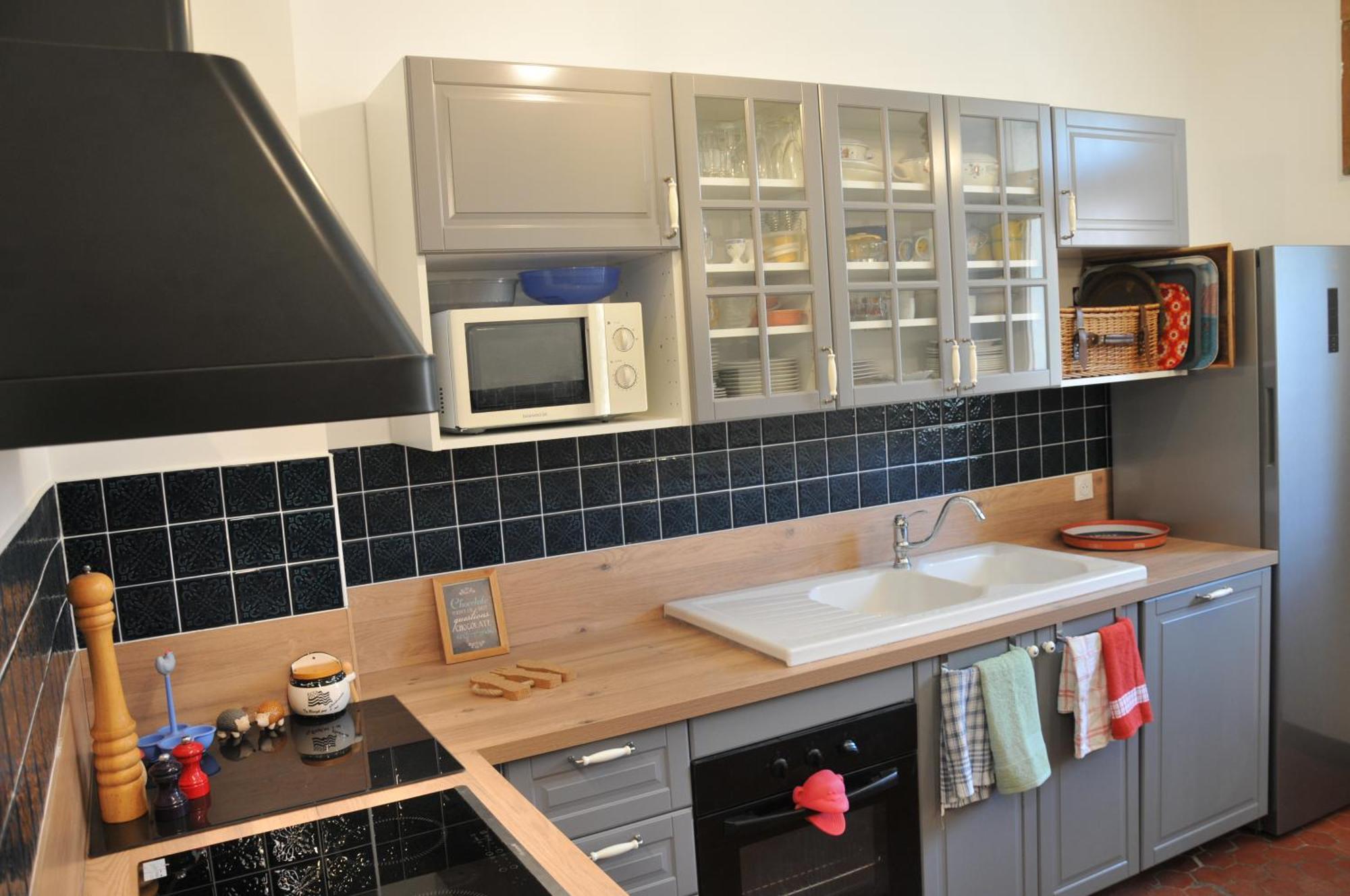Villa Maison Entiere Avec Un Grand Jardin A 15 Min Du Centre En Transports: Bienvenue A Qg !