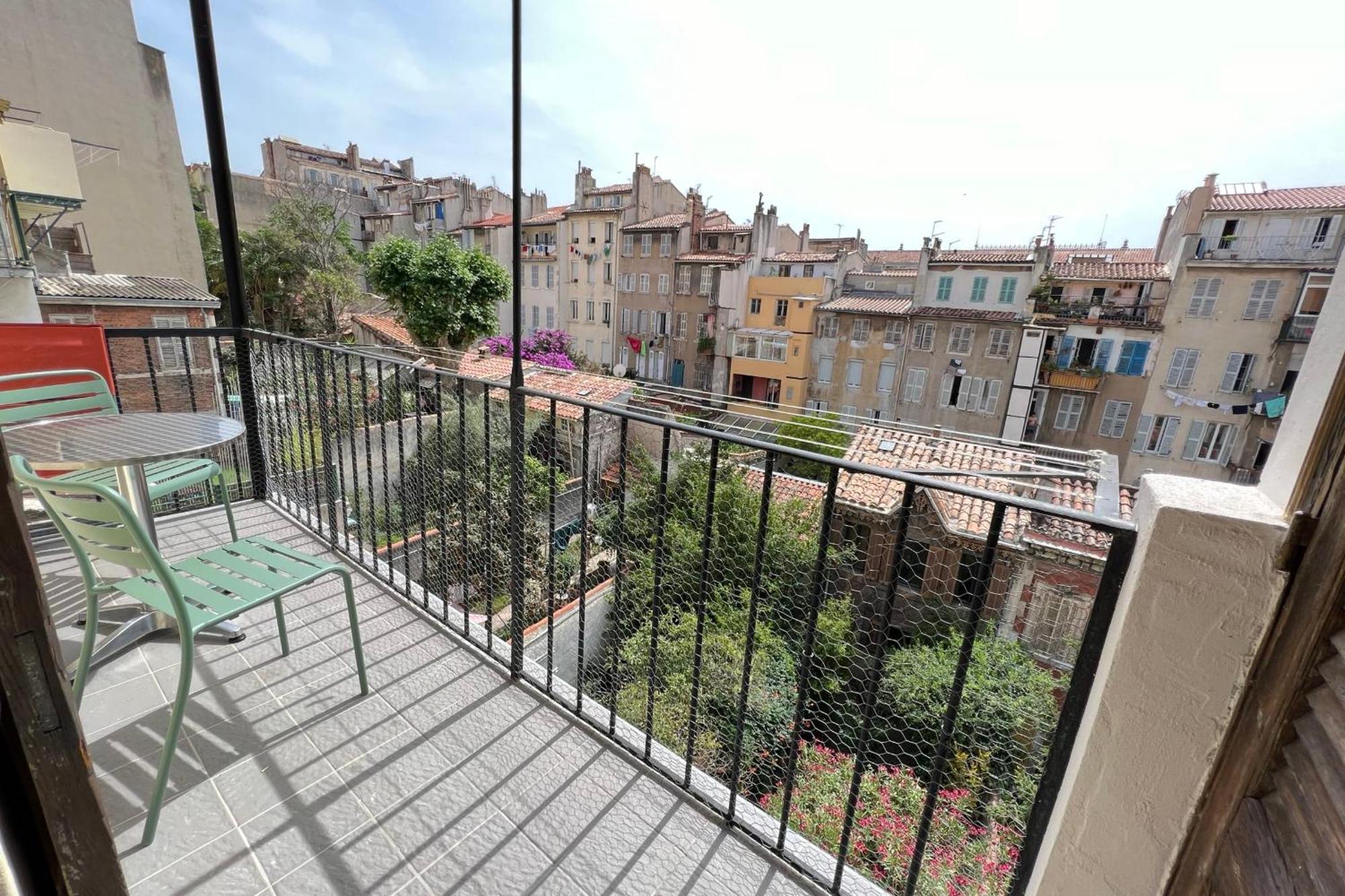 Apartment Escaledubonheur ! Balconnetflix *