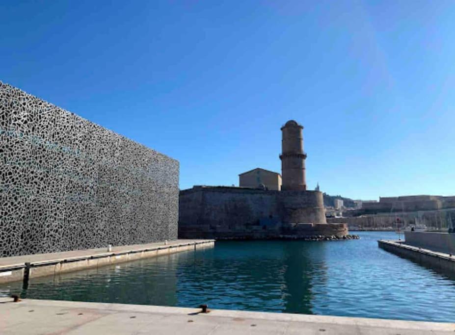 Căn hộ Design Flat On The Old Port-marseille