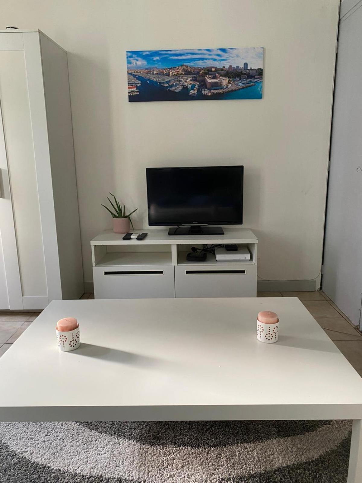 Centre Avec Climatisation Et Balcon Marselha