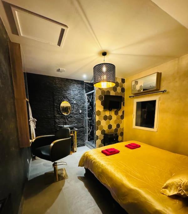 13 Nuances De Grey Jacuzzi *