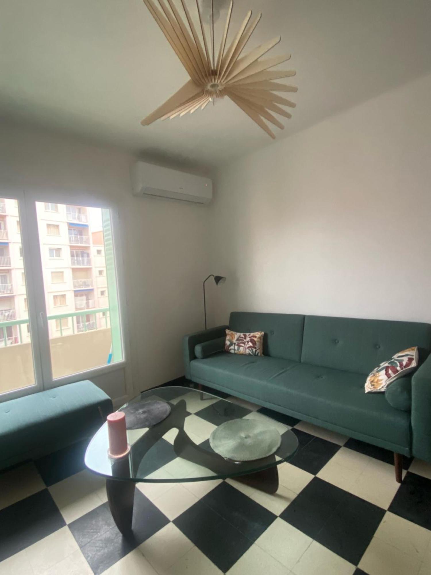 Apartment 2 A 10mn De La Plage. Marseilles