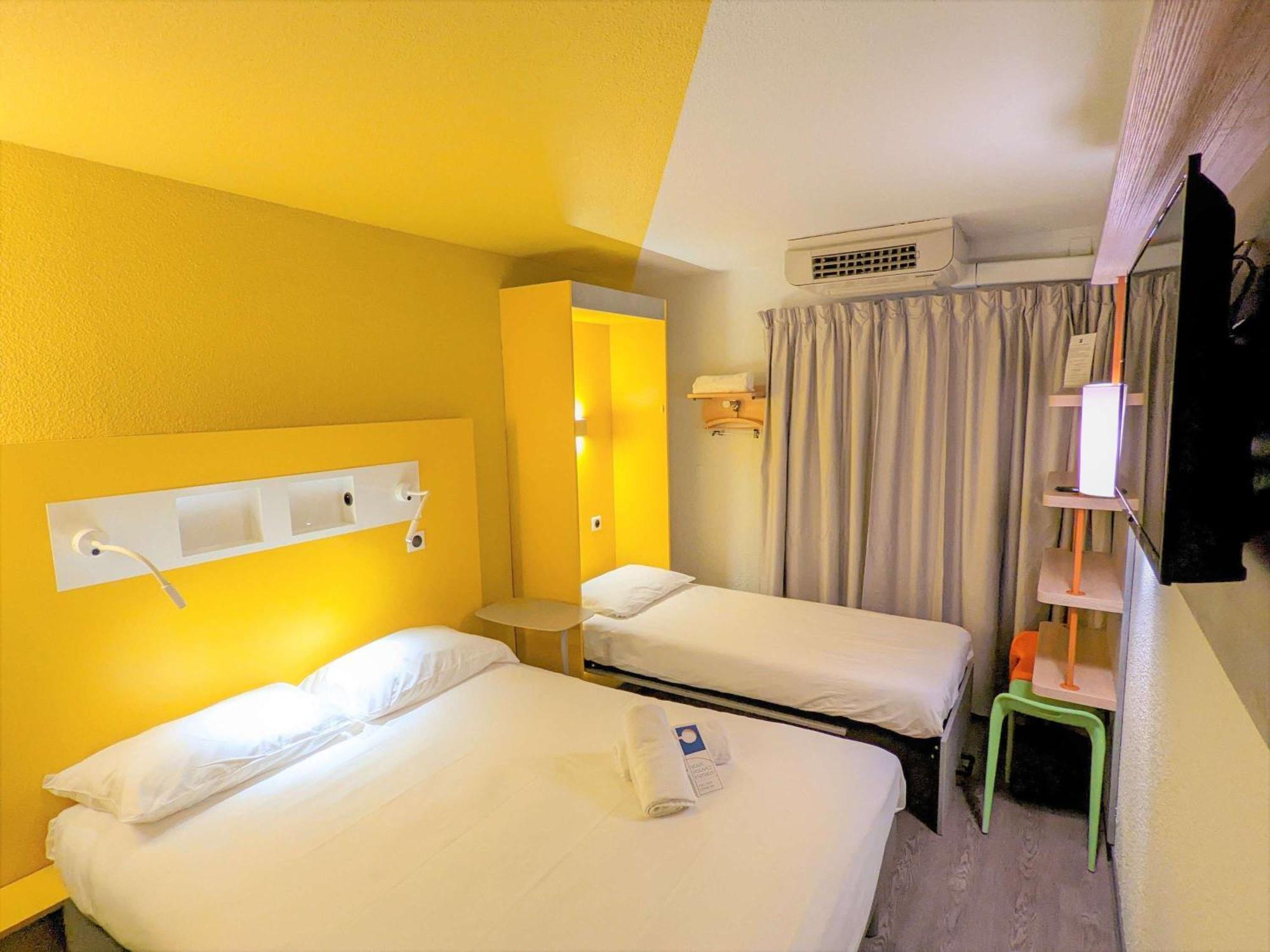 Ibis Budget Vieux Port Khách sạn