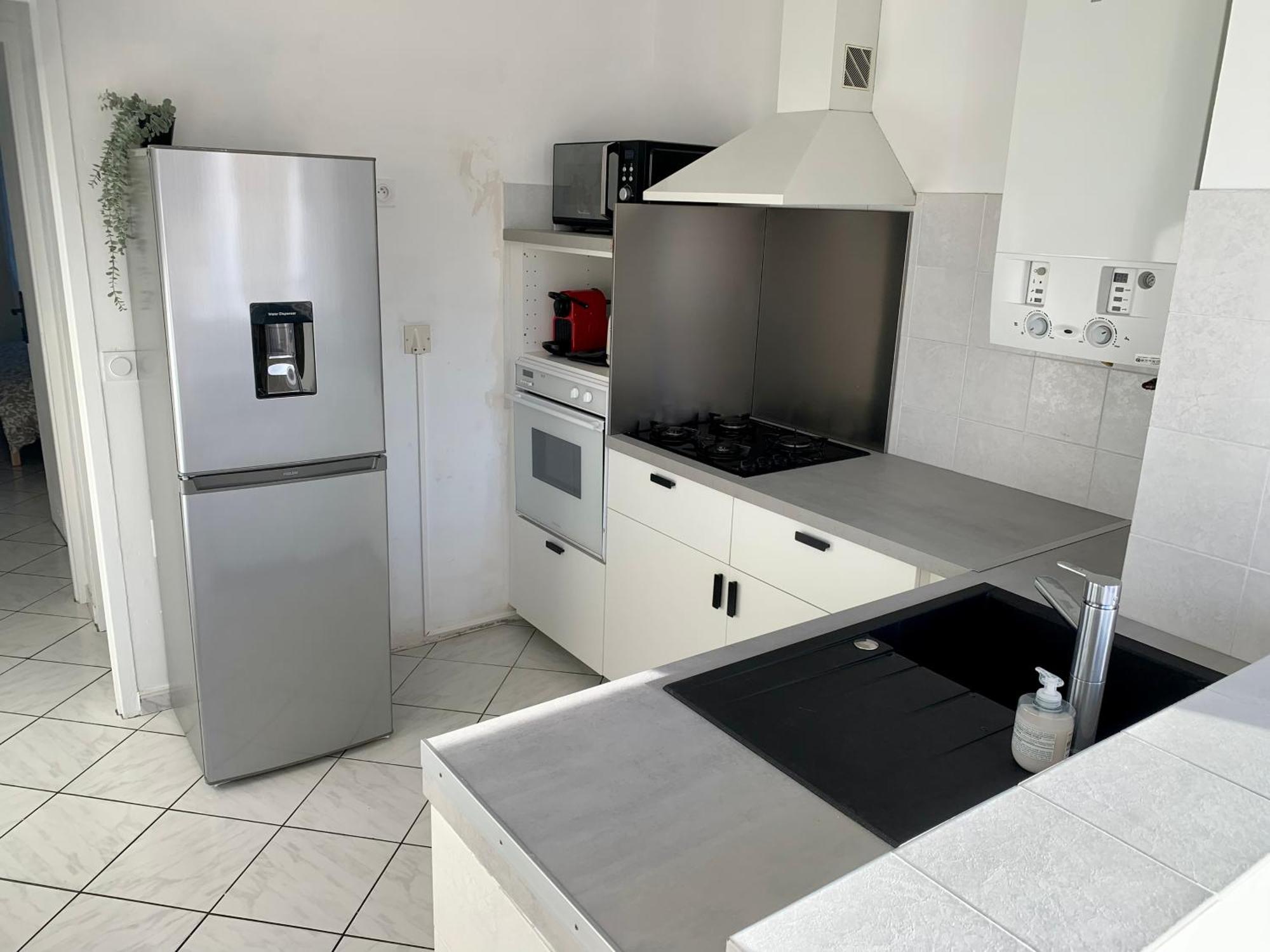 T3 + Parking Proche Stade Apartment *