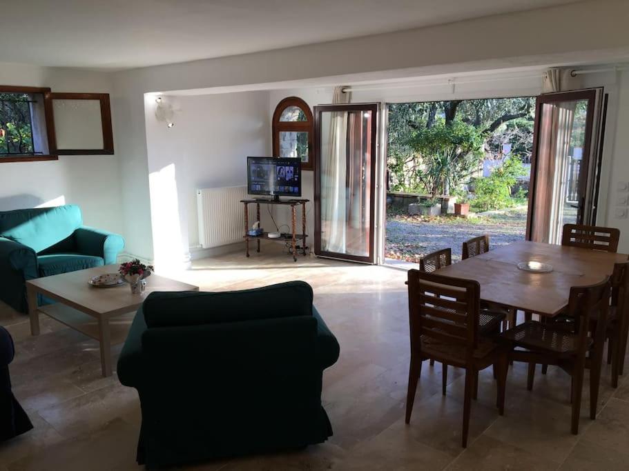 Flc- Unique - Calme - 2 - Metro 700m Holiday home Marseille