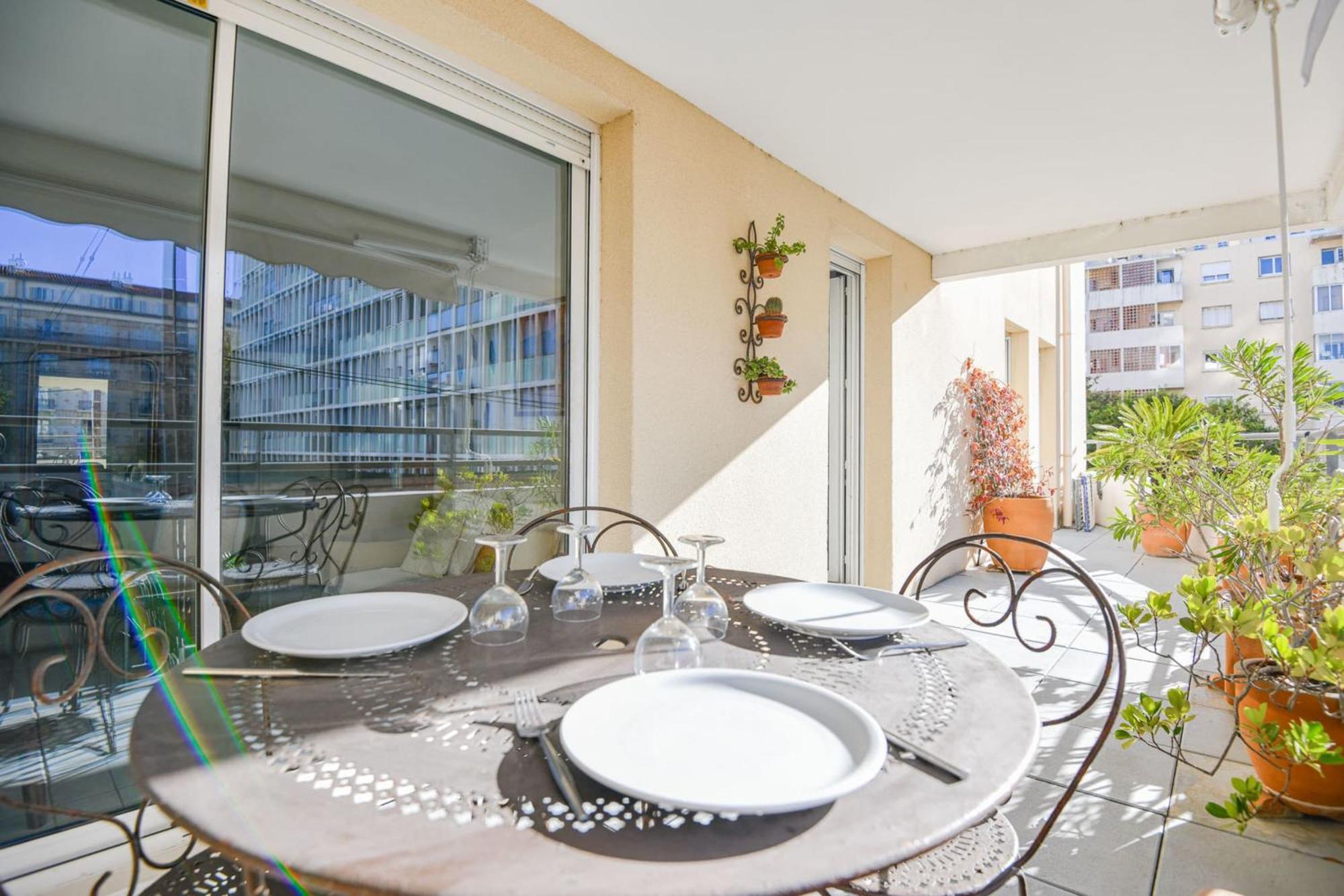 Le Pharo - Plage Des Catalans Et Metro Vieux-port Apartment Marseille