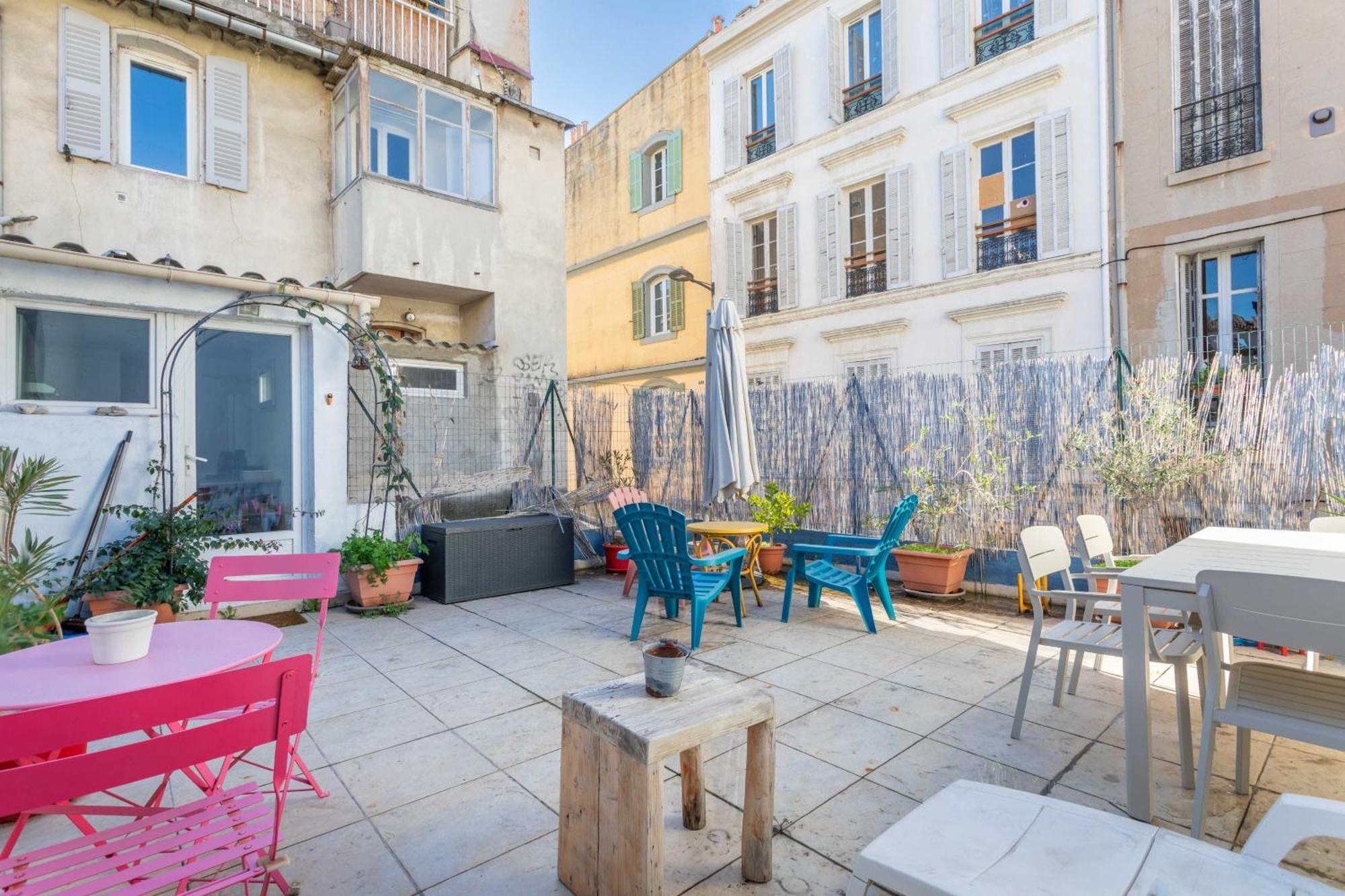 Apartment Cozy 1 Bedroom In La Plaine District