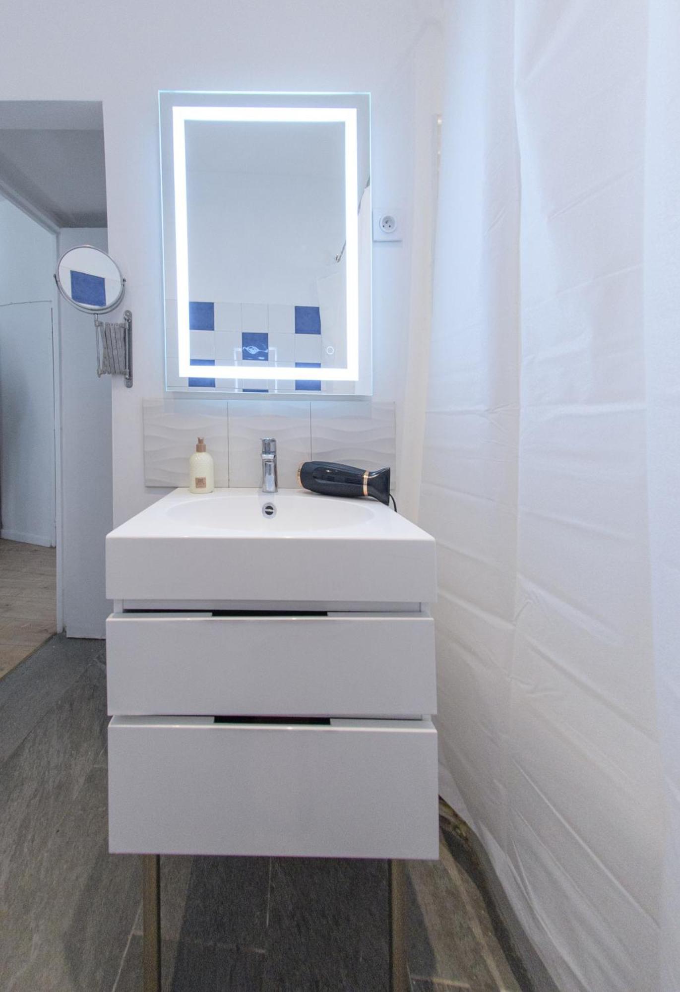 Apartment T2 A 5 Min De La Gare Et Au Coeur De *