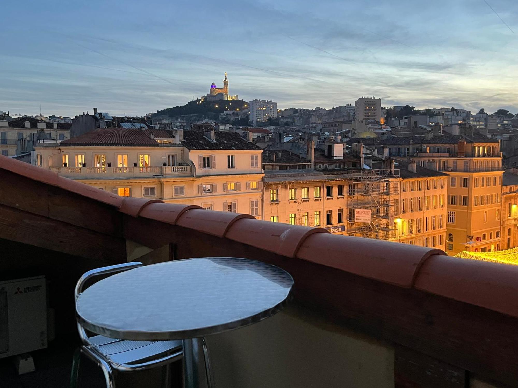 Appartement Loft Du Vieux Port Terrasse Rooftop Marseille