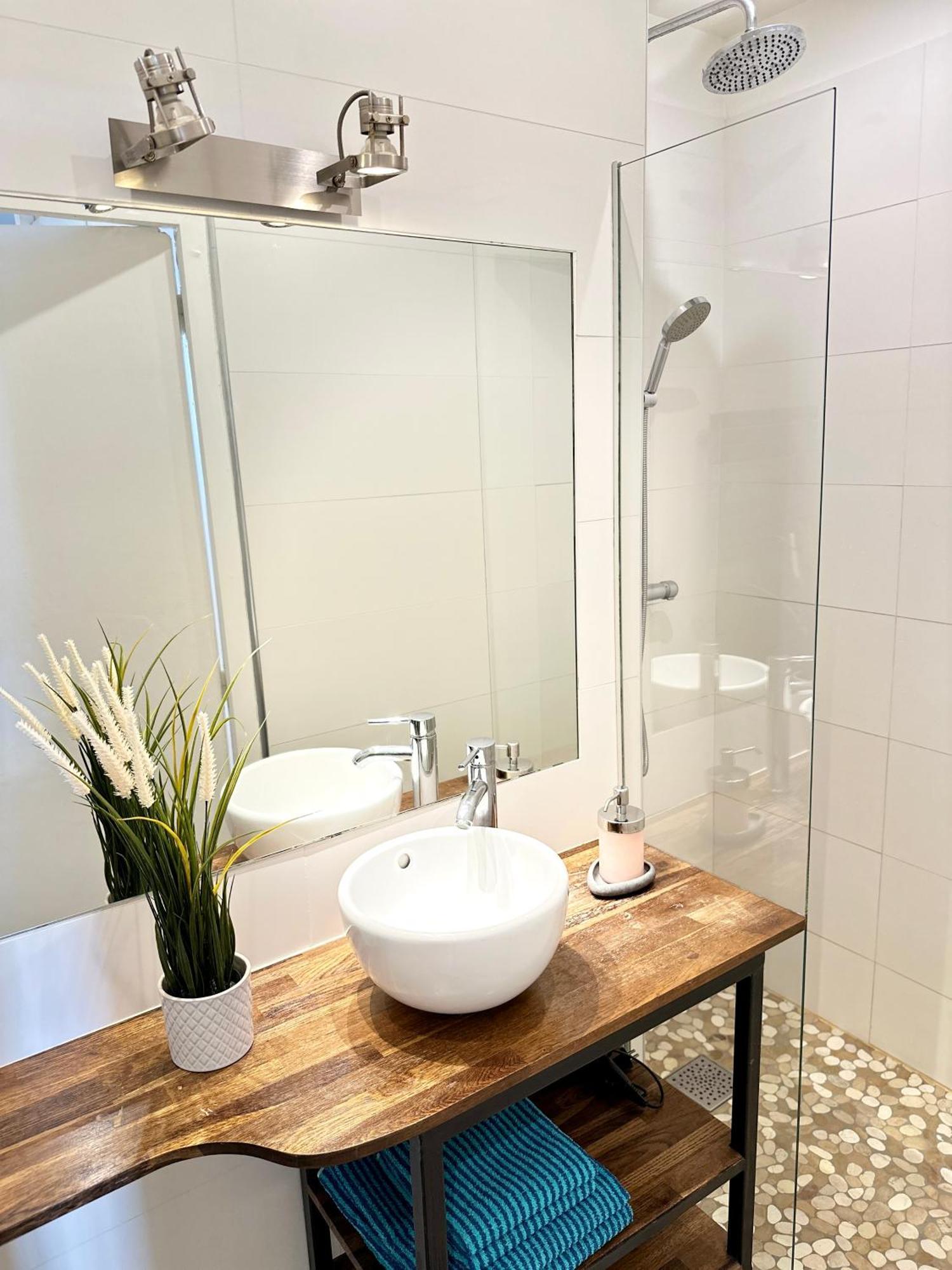 Design, Plein Centre Apartment