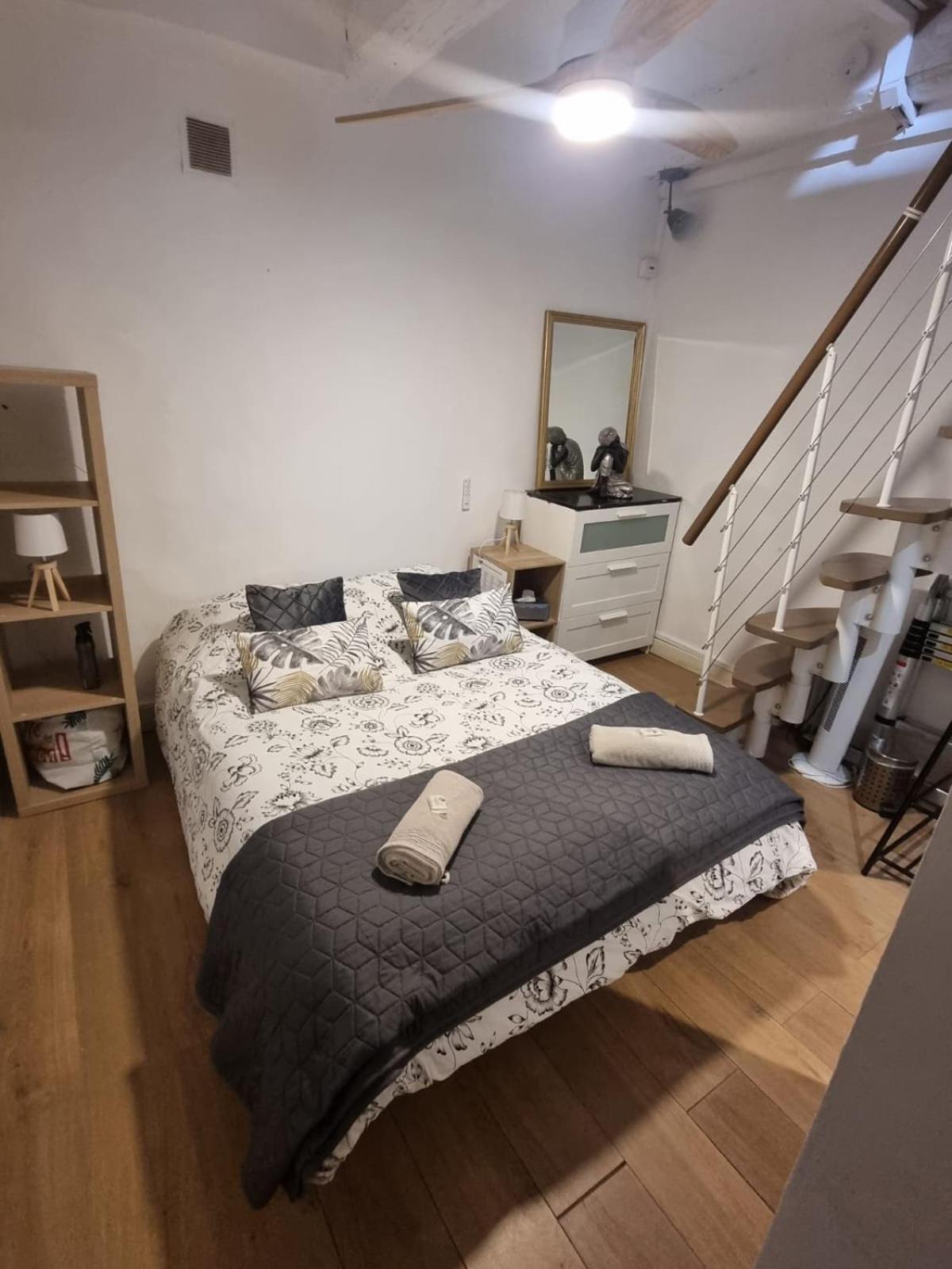 Beau Duplex Sur Le Vieux Port Apartamento