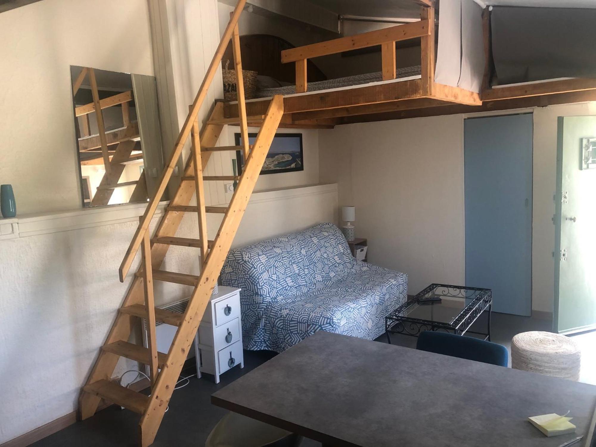 Maisonnette Proche Des Calanques , Les Bruyeres