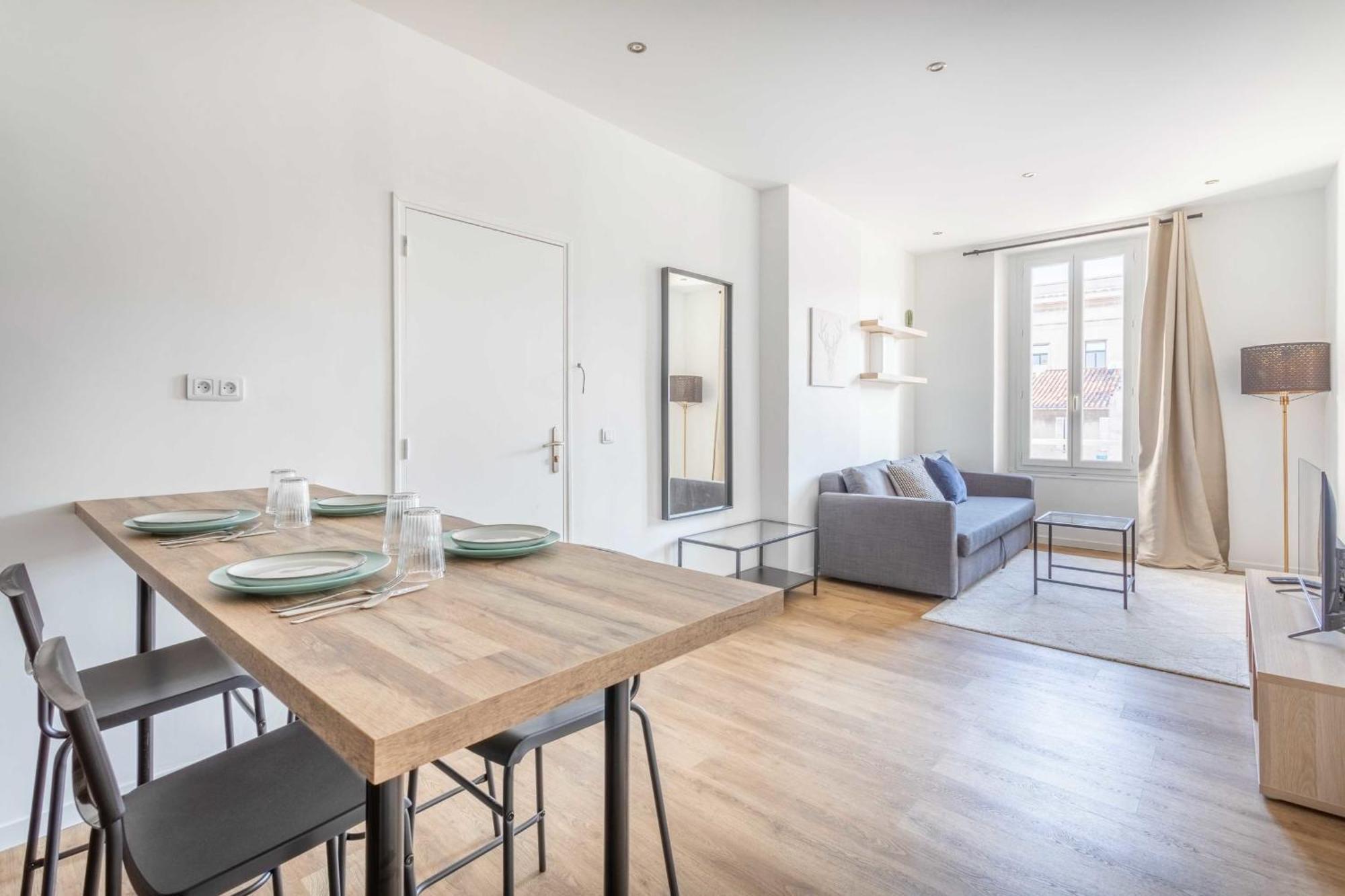 Amazing 4p1br - Opera Apartment *