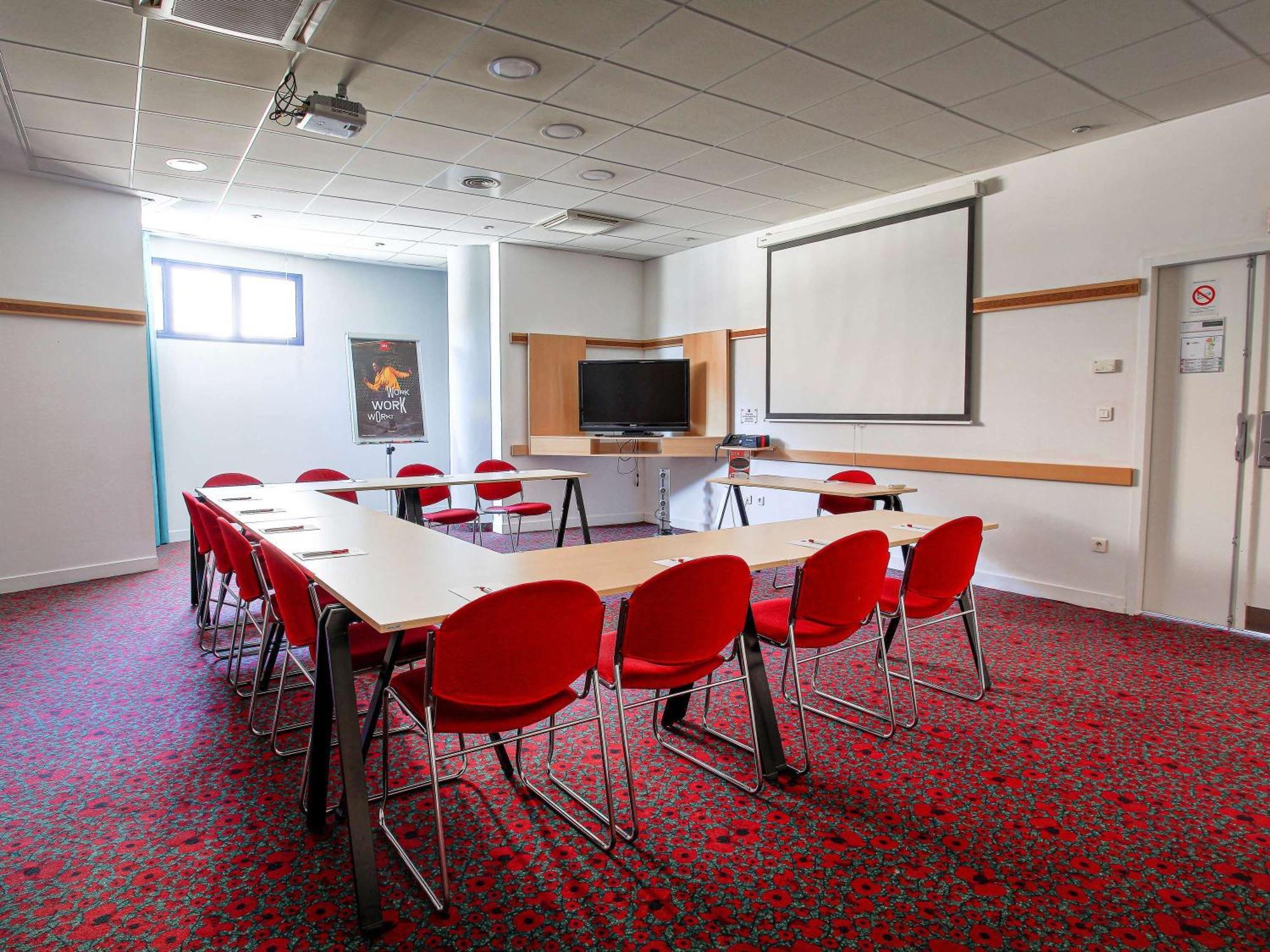 Ibis Centre Gare Saint Charles 3*