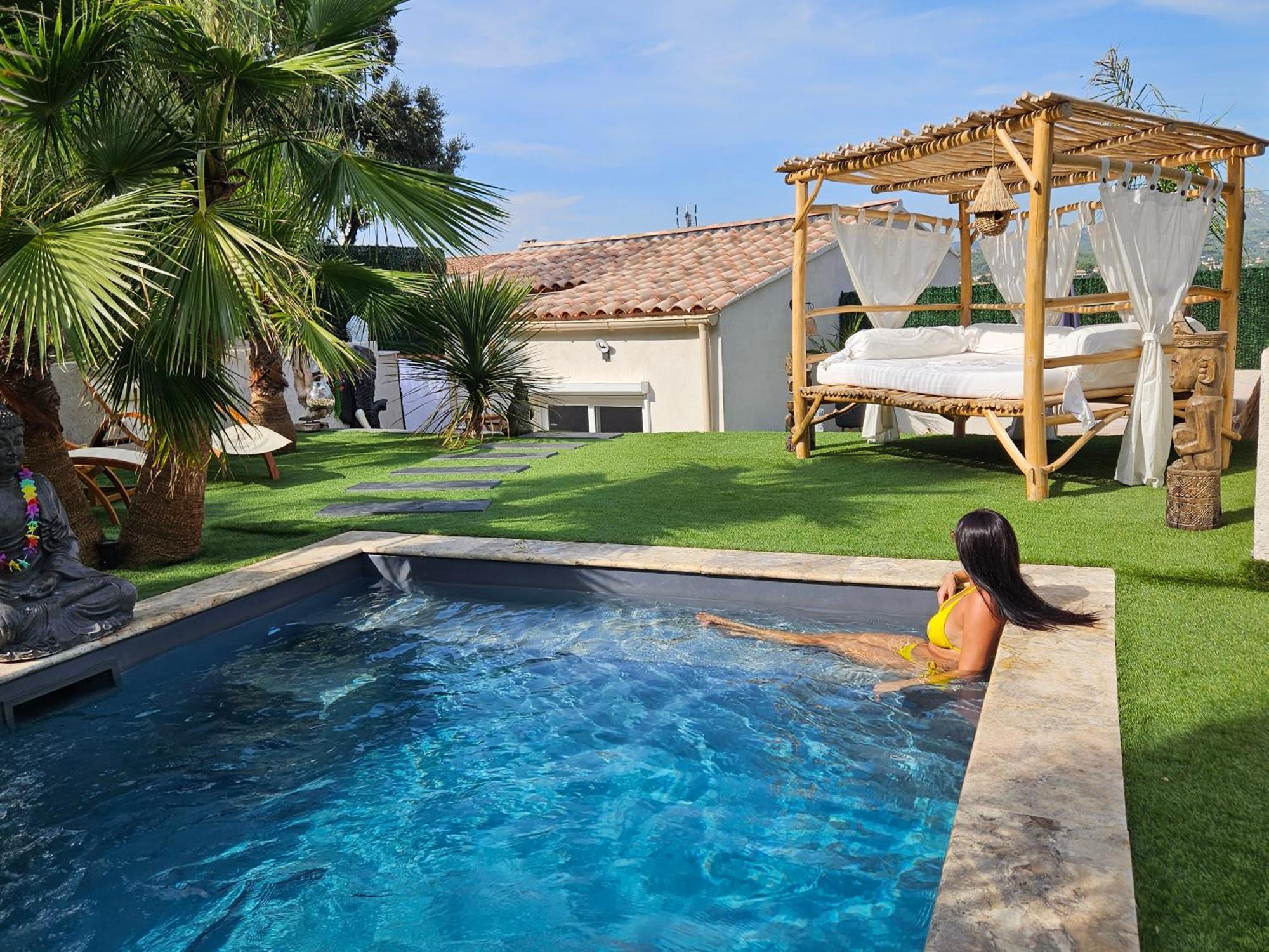 O Balinais Mini Avec Et Piscine Privative Bed & Breakfast Marseille