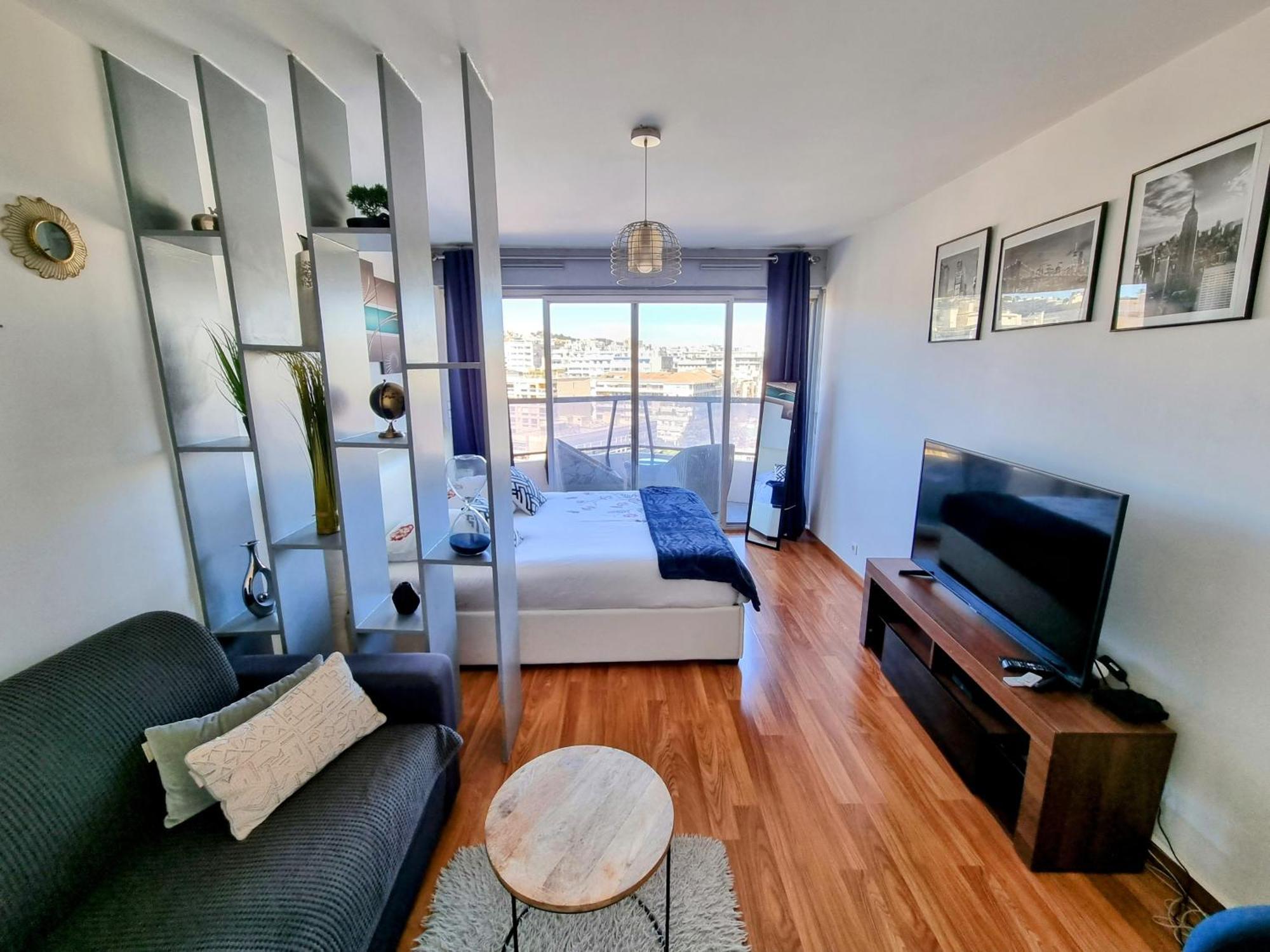 Apartment T1 Prado Chanot