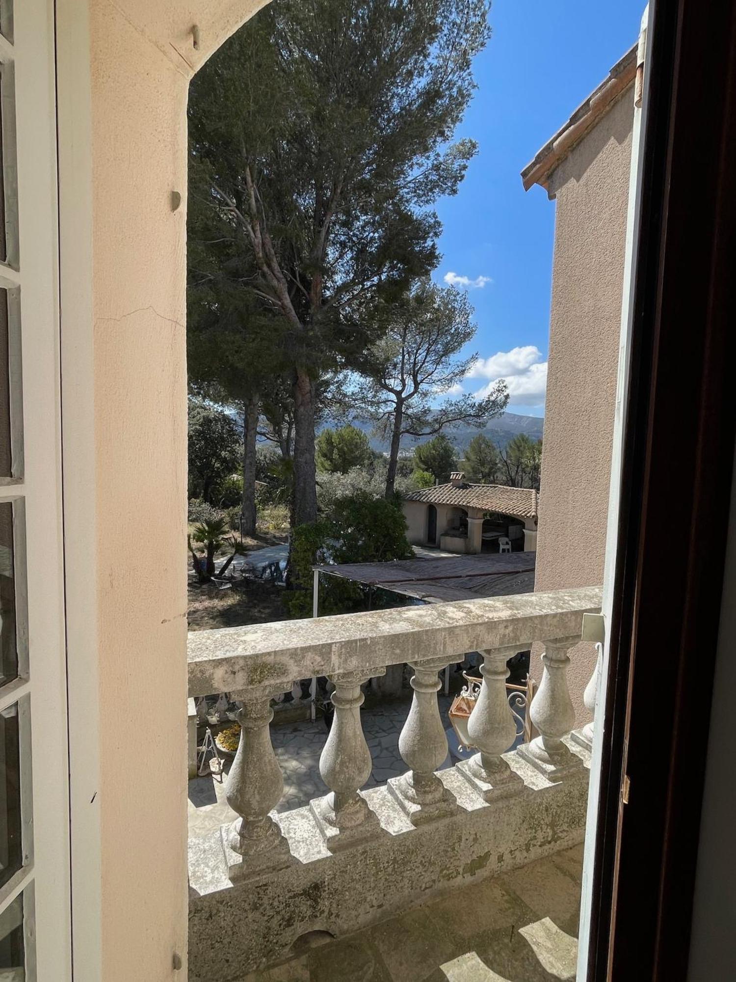 Biệt thự Grand Cedre Marseille