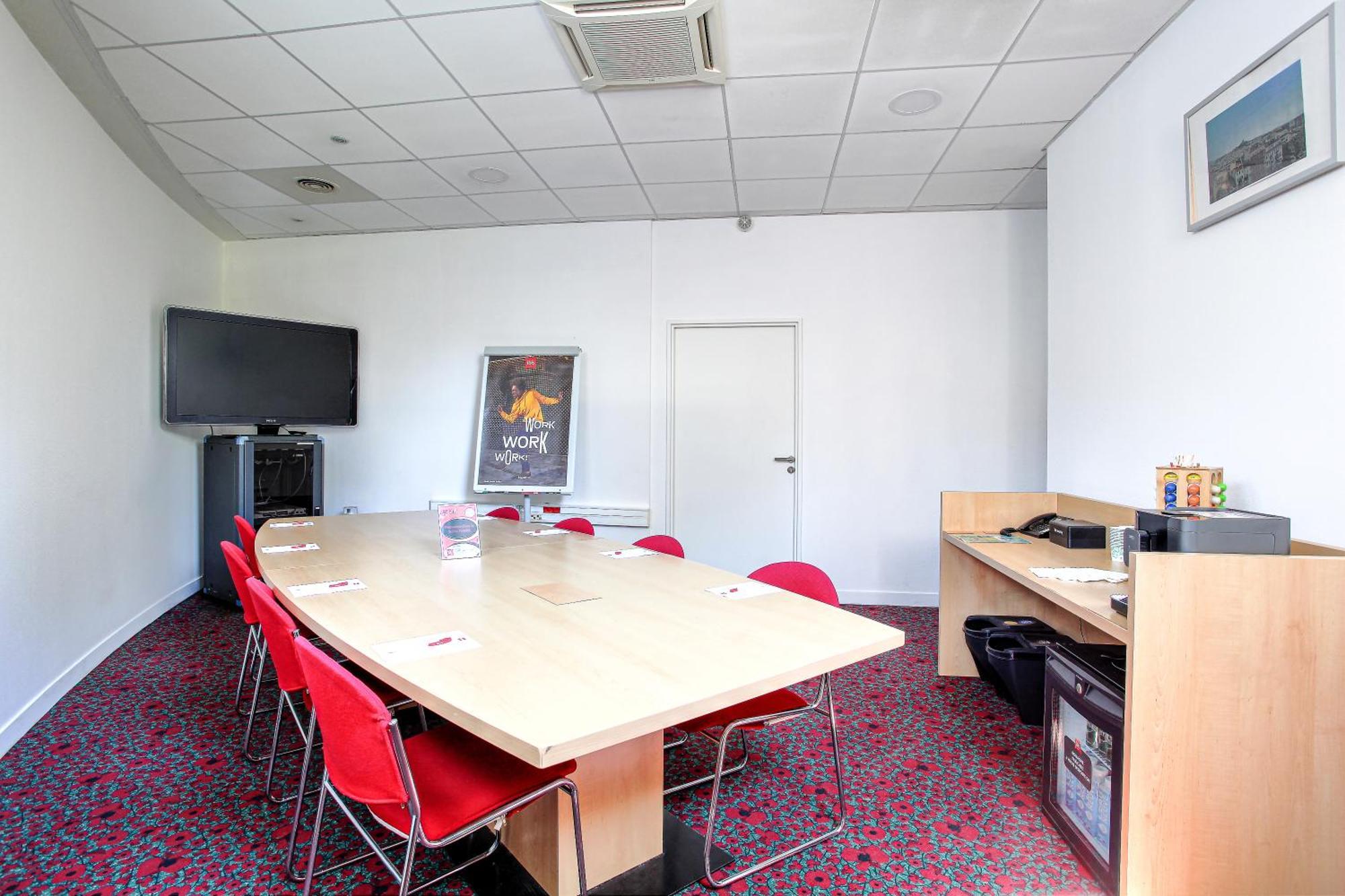 Ibis Centre Gare Saint Charles 3*