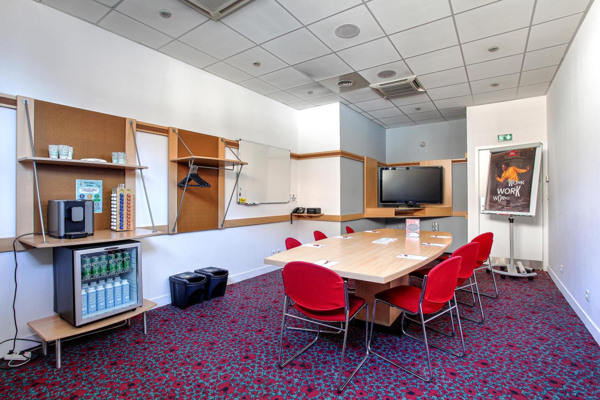 Ibis Centre Gare Saint Charles 3*