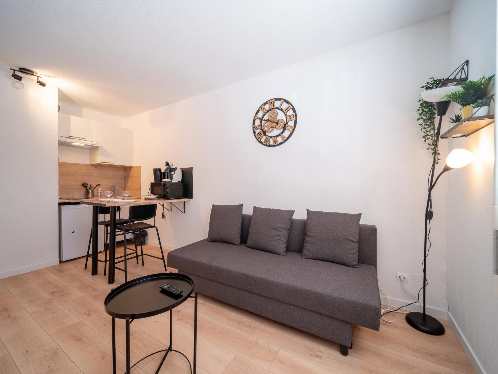 Apartment Tout Equipe A 6 Minutes De La Gare St Charles Marseille