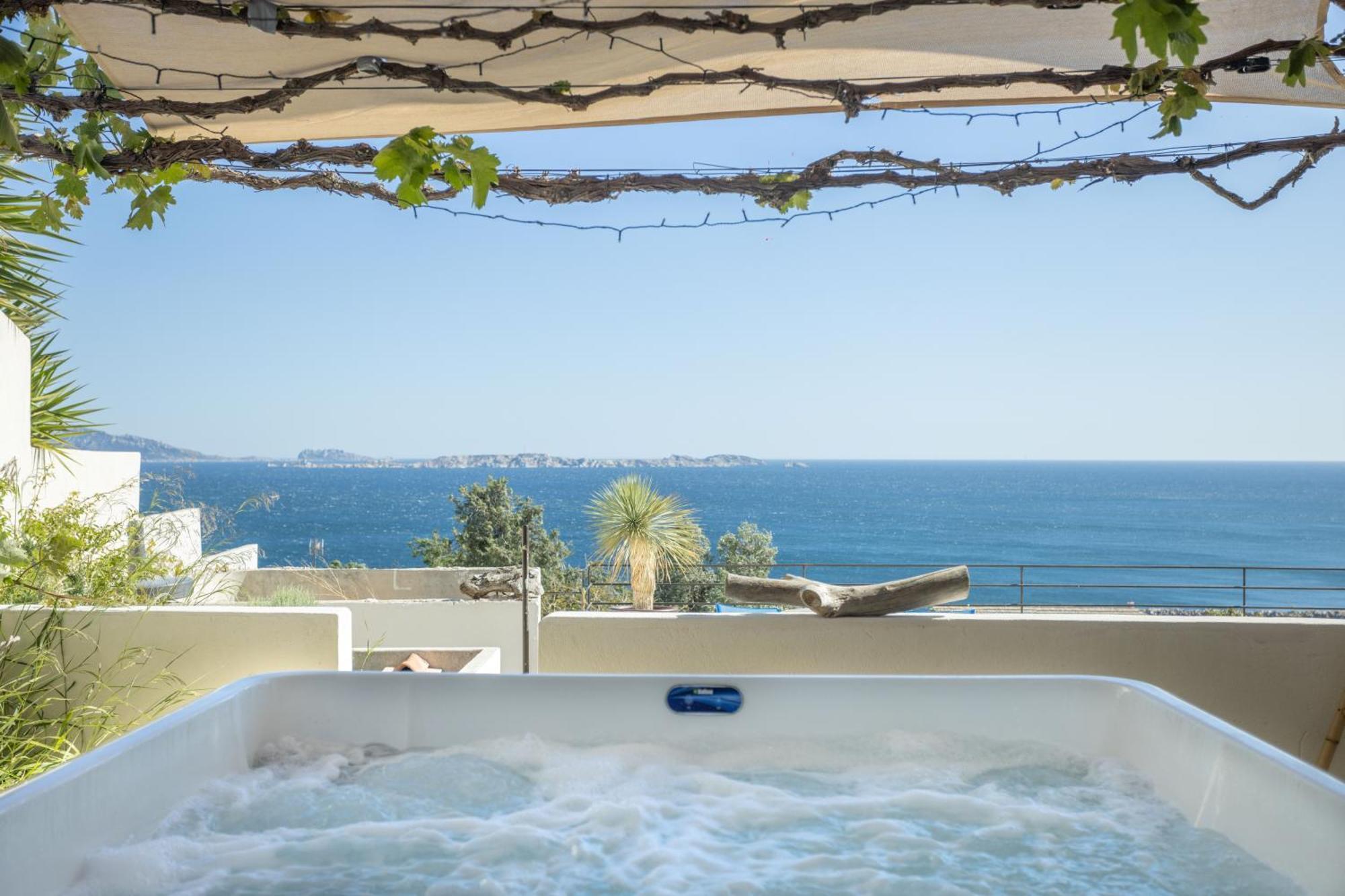 Vue D'ailleurs Maison d'hôtes Marseille