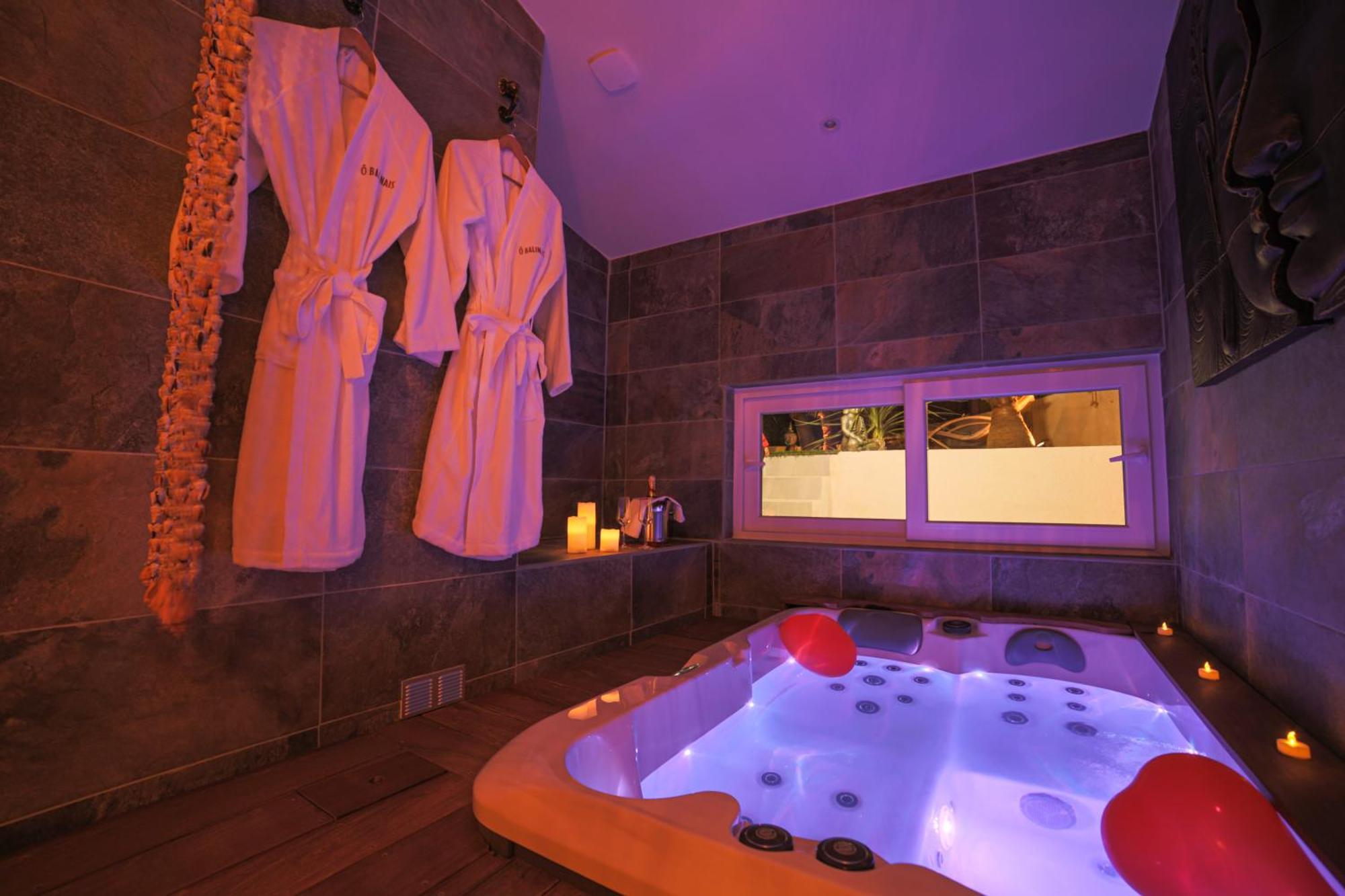 O Balinais Mini Avec Et Piscine Privative Bed & Breakfast *