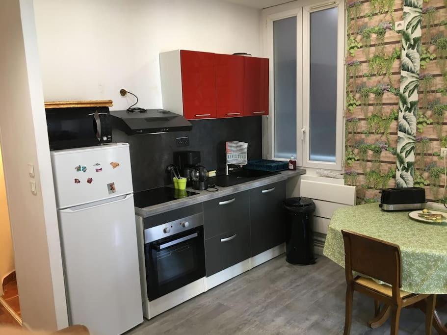 Flc-2 Rooms, 6p, Lift, Balconies, Quiet, Station 5 Mins Apartment *