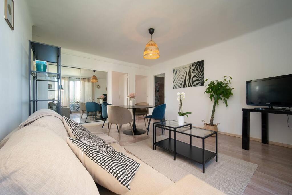 Fully Equipped With Parking 6 Beds Apartamento *