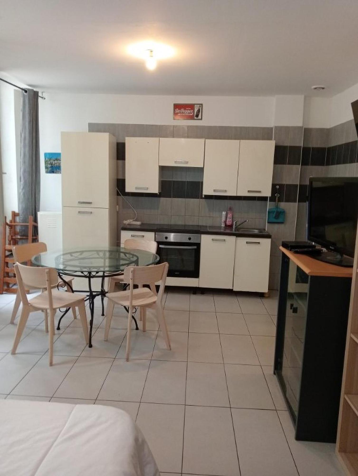 Apartamento T3 Vieux Port Opera Marselha
