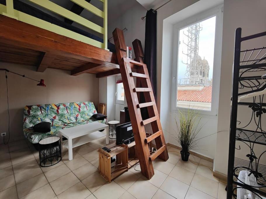4 Pers In District Of The Typical Panier Apartment Marseille