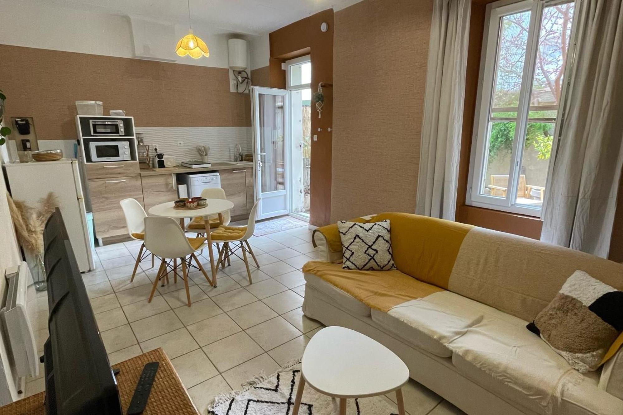 Beautiful Near Notre-dame-du-mont Apartment Marseille