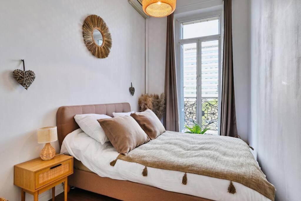 Spacieux Et Elegant A Chave Centre