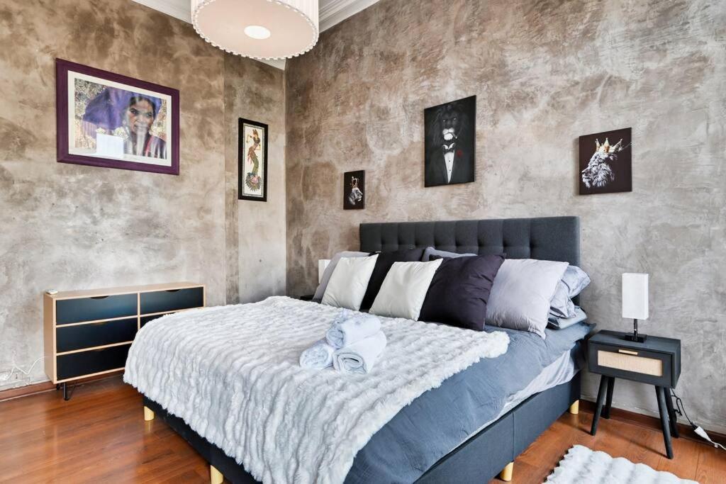 Căn hộ Spacieux Et Elegant A Chave Centre *