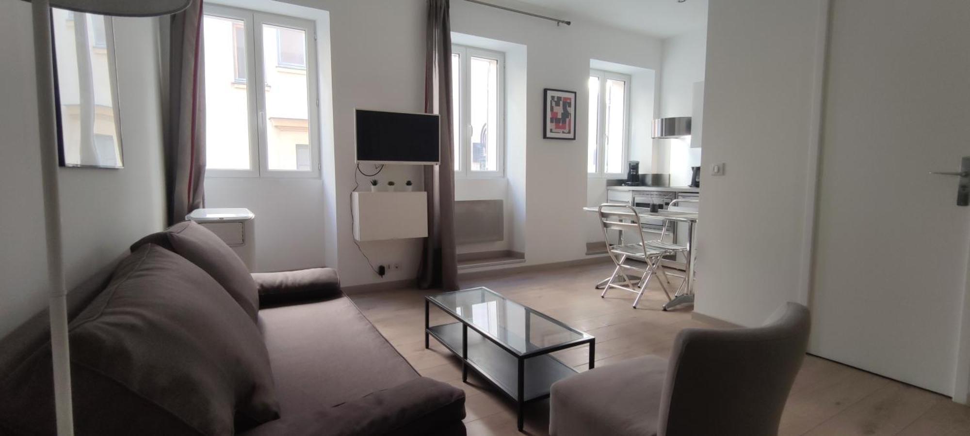 Moliere Apartment