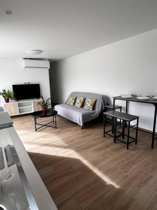 Maison Entierement Neuve Marselha