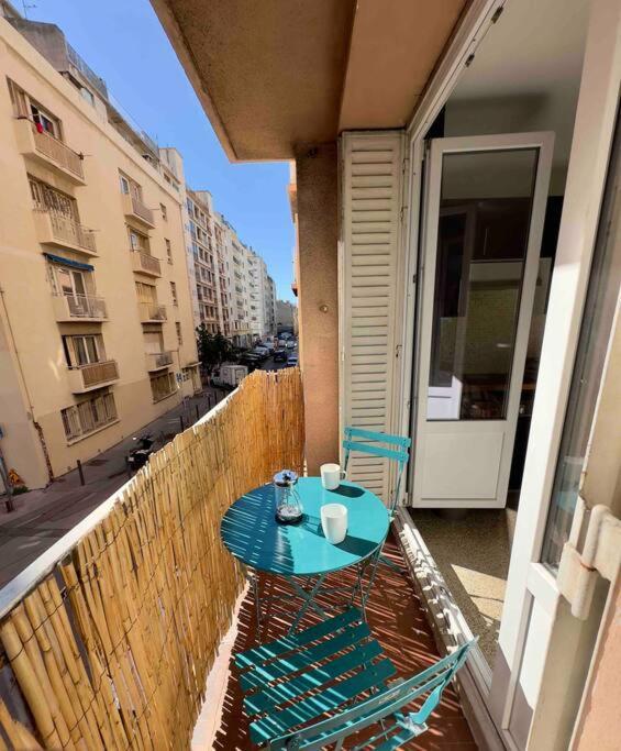 Le Ferrari - T3 Avec Balcon Apartamento