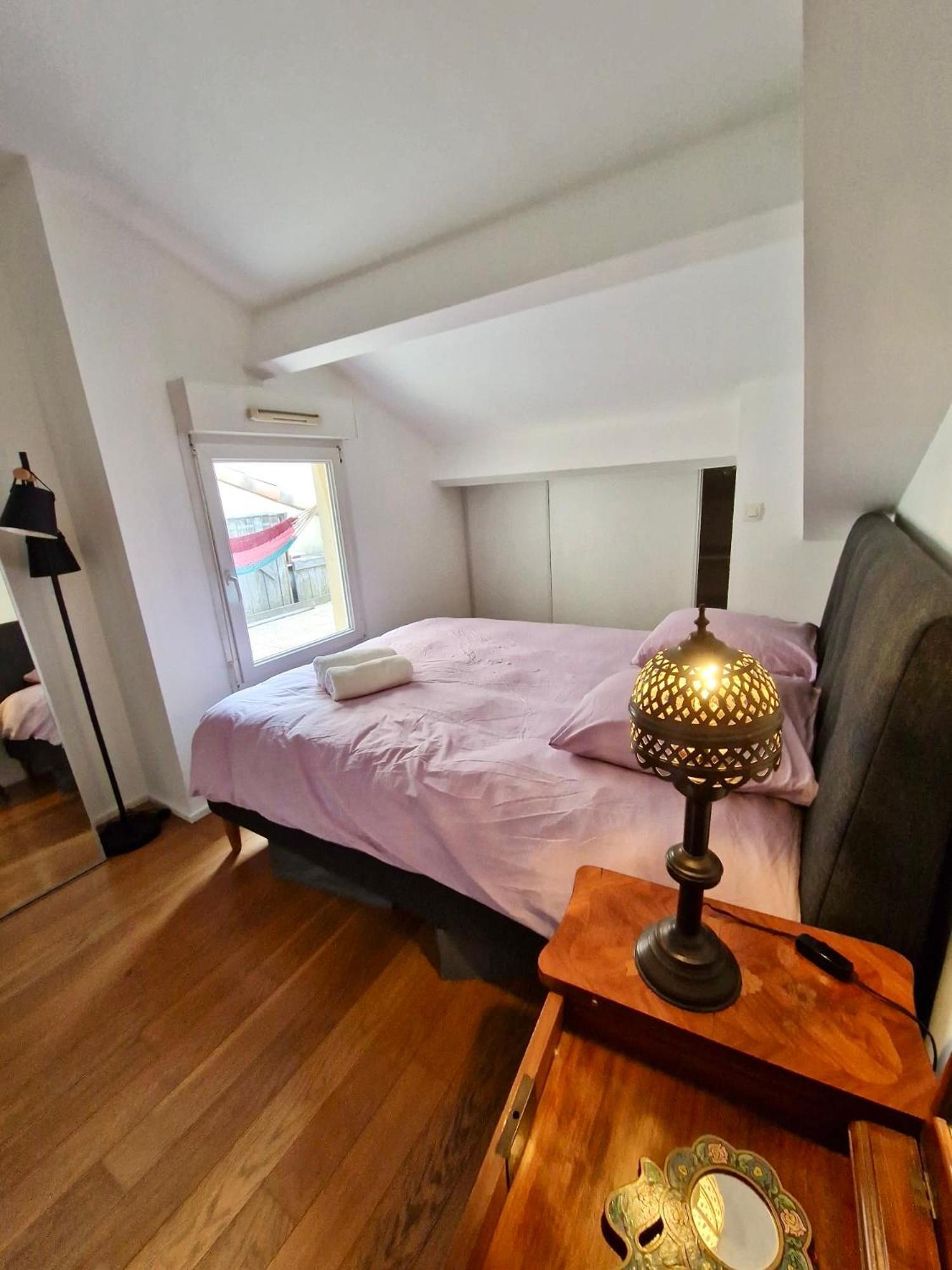 Prado Spacious And Sunny Loft In Marseille