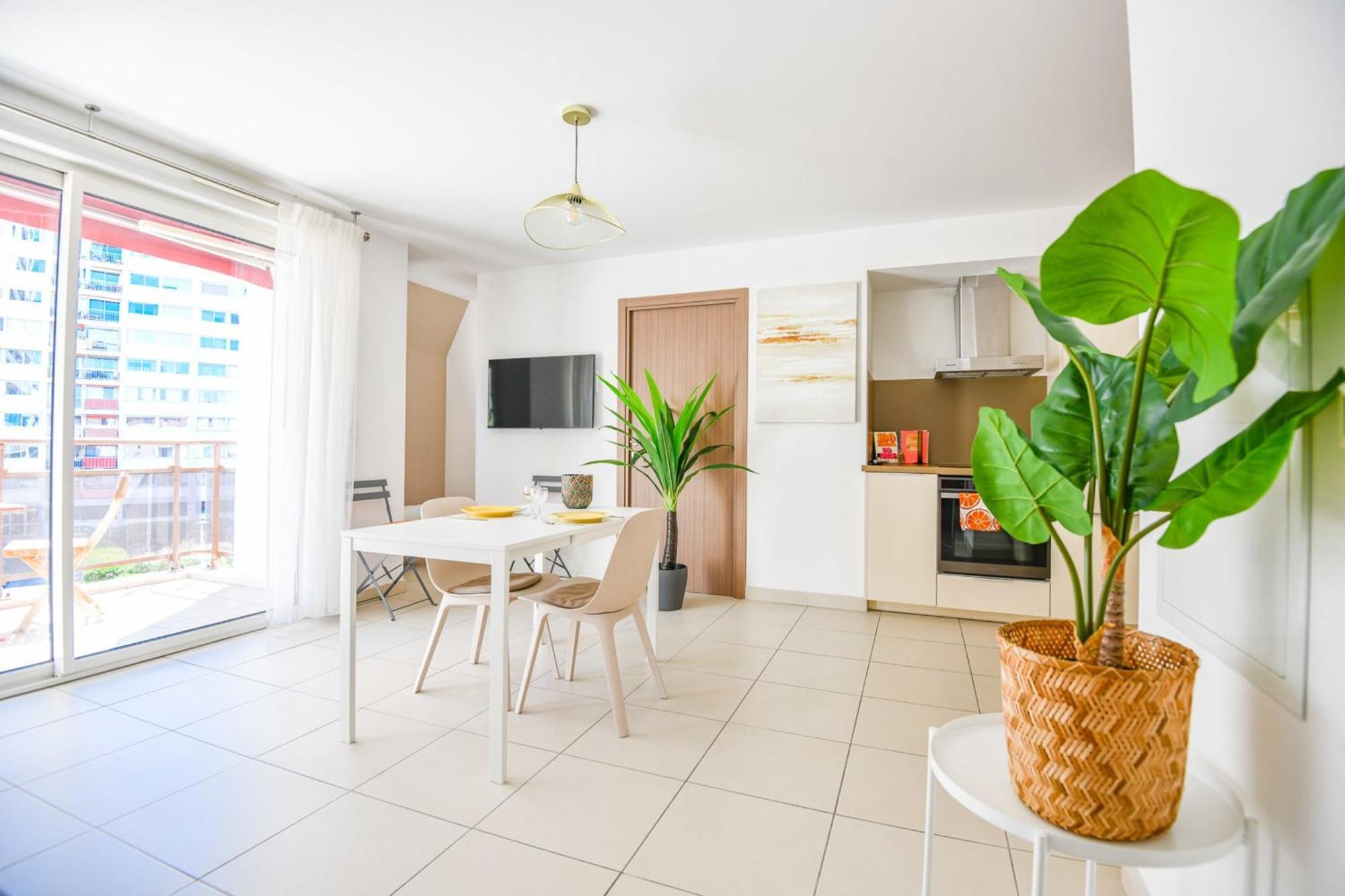 Le Dardanelles - Appart Avec Balcon Clim Parking Apartamento