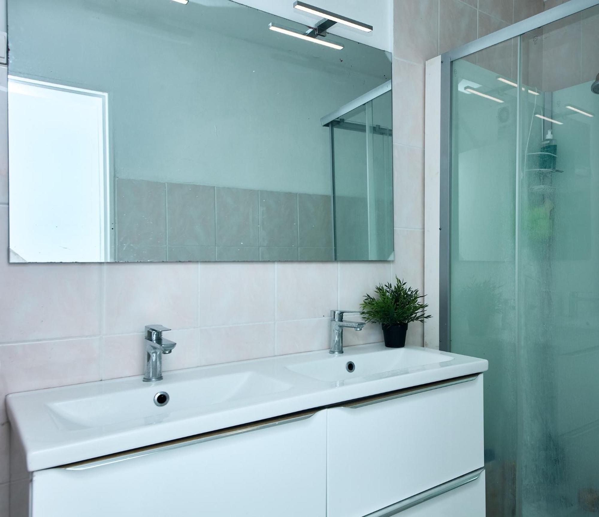 Apartamento A 10 Min De La - T4, 9eme Marselha